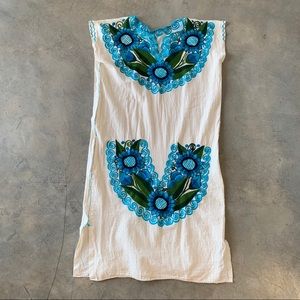 Vintage 🦋 Embroidered Kaftan